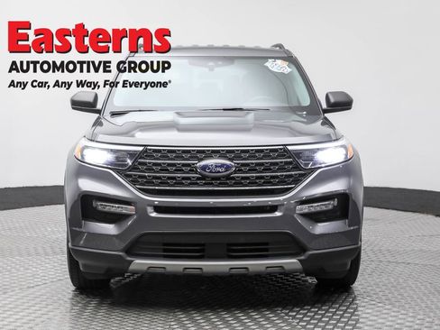 Used 2023 Ford Explorer XLT w/ Equipment Group 202A image 2