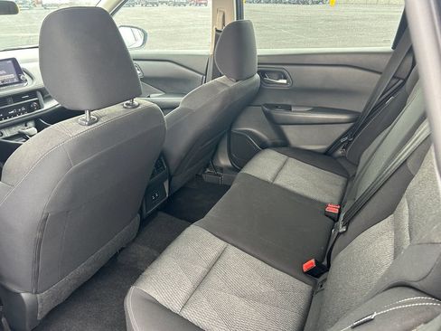 Used 2025 Nissan Rogue SV AWD/4WD image 30