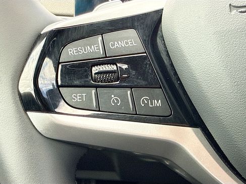 Used 2025 BMW 330i Sedan w/ Parking Assistance Package image 37