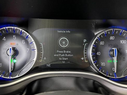 New 2026 Chrysler Pacifica Select image 29