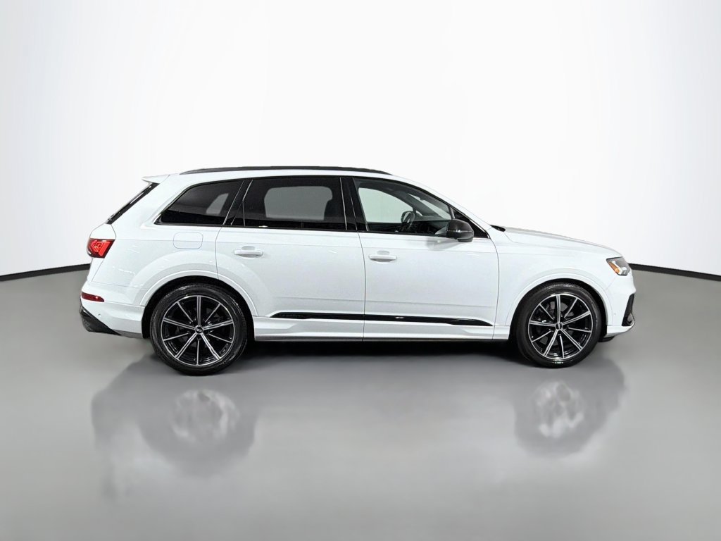 Used 2021 Audi SQ7 Premium Plus w/ Executive Package AWD/4WD image 4