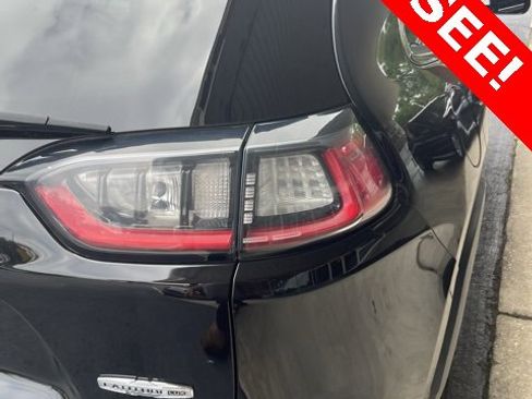 Used 2021 Jeep Cherokee Latitude Lux w/ Sun & Sound Group image 6