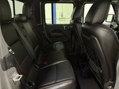 Used 2021 Jeep Gladiator Mojave AWD/4WD image 15