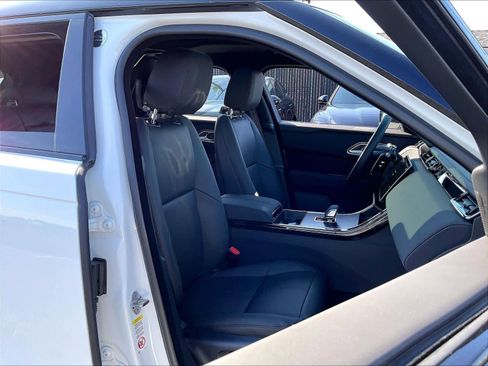 New 2026 Land Rover Range Rover Velar Dynamic SE image 31