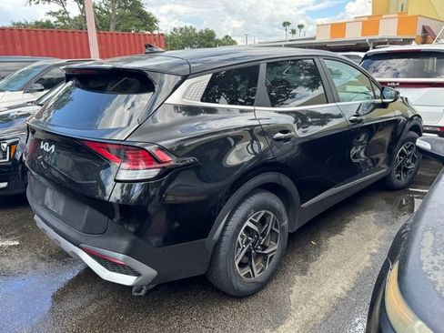 Certified 2024 Kia Sportage LX FWD image 6