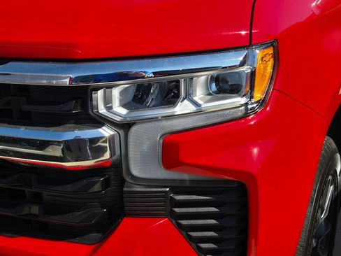 Used 2023 Chevrolet Silverado 1500 LT AWD/4WD image 25