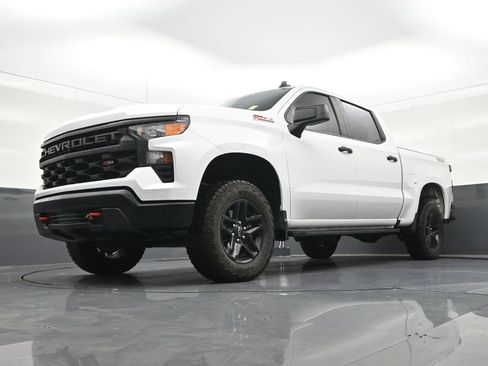 Used 2024 Chevrolet Silverado 1500 Custom Trail Boss AWD/4WD image 23