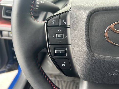 Used 2026 Toyota Prius Plug-In Hybrid FWD image 12