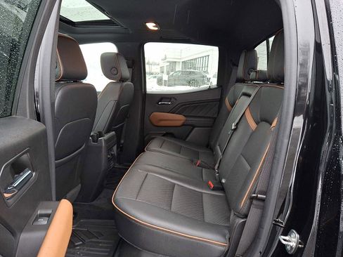 Used 2023 GMC Canyon AT4 w/ AT4 Premium Package image 10