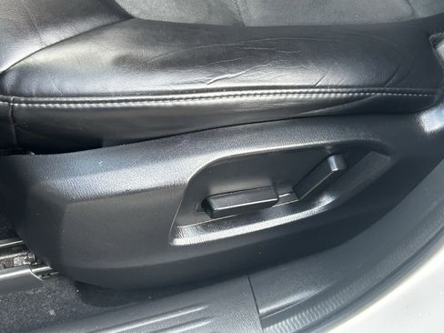 Used 2019 MAZDA CX-5 Touring image 19