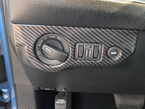 Used 2022 Dodge Challenger R/T Scat Pack RWD image 25