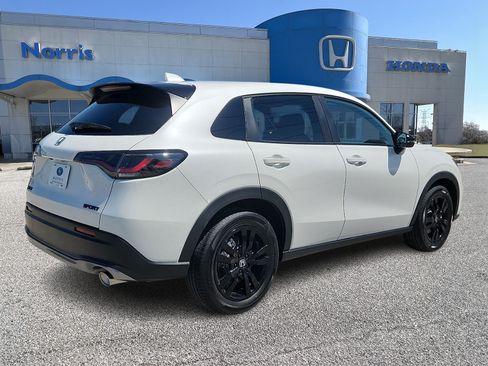 New 2026 Honda HR-V Sport image 4