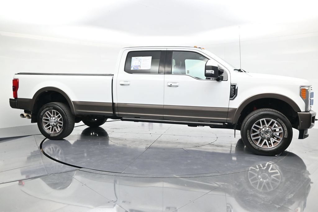 Used 2017 Ford F350 King Ranch w/ King Ranch Ultimate Package AWD/4WD image 4