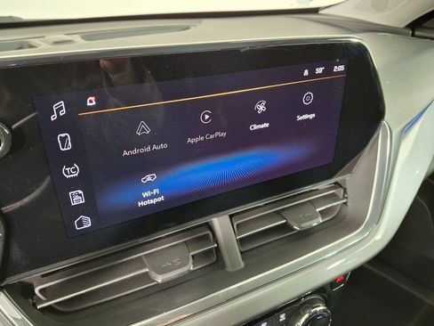 Used 2024 Chevrolet Trax LT w/ Driver Confidence Package image 22