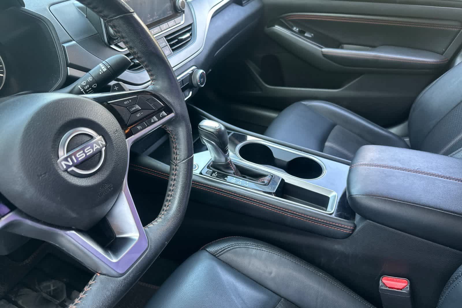Used 2023 Nissan Altima 2.5 SR FWD image 14