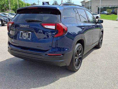 Certified 2022 GMC Terrain SLT w/ Tech Package AWD/4WD image 8
