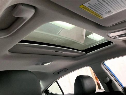 Used 2017 Hyundai Elantra Limited w/ Limited Tech Package 04 image 21