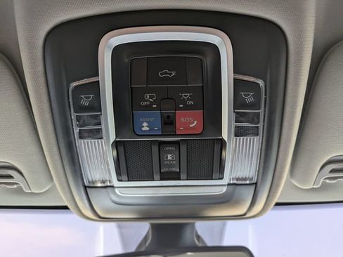 Used 2023 RAM 2500 Laramie AWD/4WD image 22
