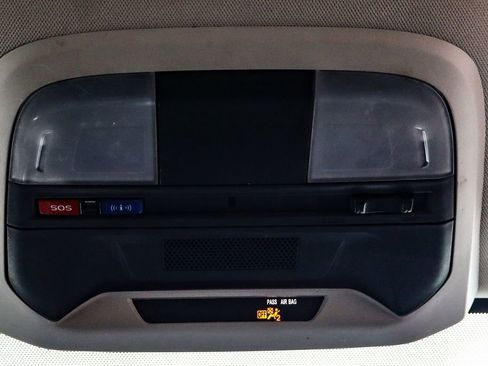 Used 2018 Subaru Impreza 2.0i Premium image 18