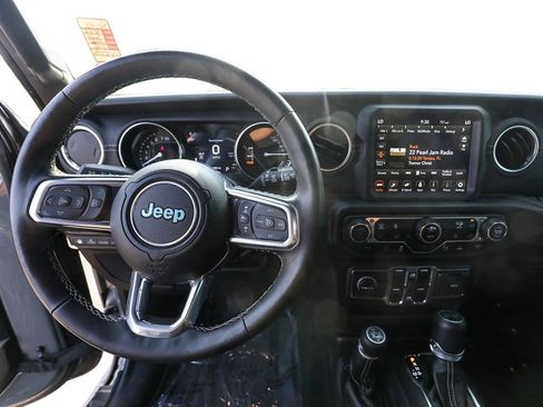 Used 2022 Jeep Wrangler Unlimited Sahara w/ Cold Weather Group AWD/4WD image 14