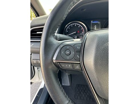 Used 2023 Toyota Camry SE image 20