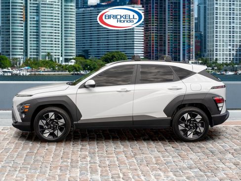 Used 2025 Hyundai Kona SEL image 8