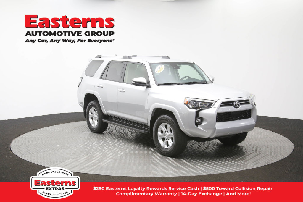 Used 2024 Toyota 4Runner SR5 AWD/4WD image 45