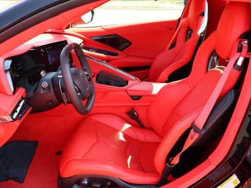 Certified 2025 Chevrolet Corvette Stingray Premium Conv w/ Z51 Performance Package image 15