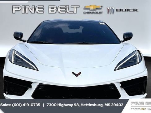 Used 2022 Chevrolet Corvette Stingray Preferred Cpe w/ 2LT image 3