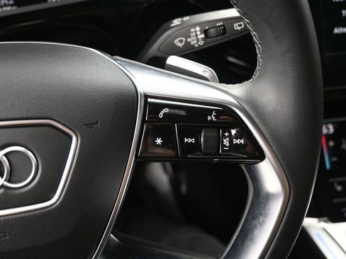 Used 2024 Audi Q8 e-tron Prestige w/ Prestige Package image 23