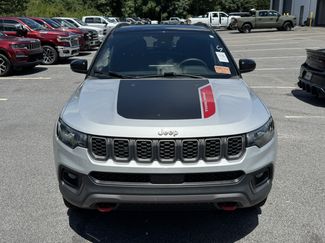 Used 2025 Jeep Compass Trailhawk w/ Trailhawk Convenience Group AWD/4WD video 2