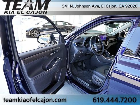 Used 2023 Toyota Highlander Limited AWD/4WD image 37