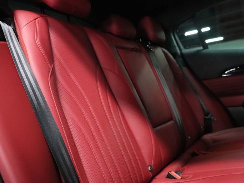 Used 2023 Maserati Grecale Modena image 26