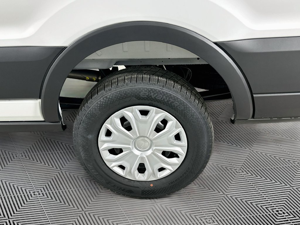 New 2027 Ford Transit 250 148 Medium Roof w/ Exterior Upgrade Package RWD image 17