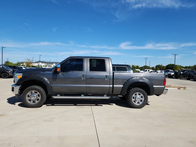 Used 2016 Ford F250 XLT w/ XLT Premium Package AWD/4WD image 2