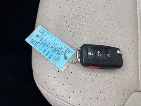 Used 2017 Volkswagen Jetta SEL FWD image 33