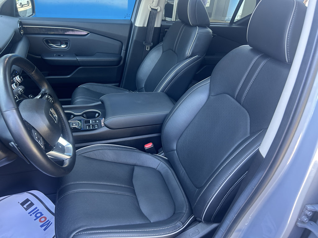 Used 2025 Honda Pilot Elite image 18