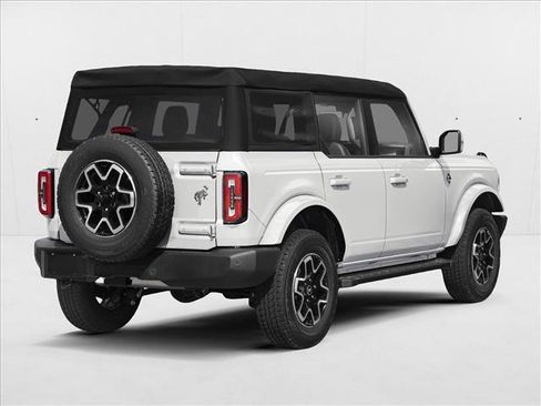 New 2026 Ford Bronco Outer Banks AWD/4WD image 2