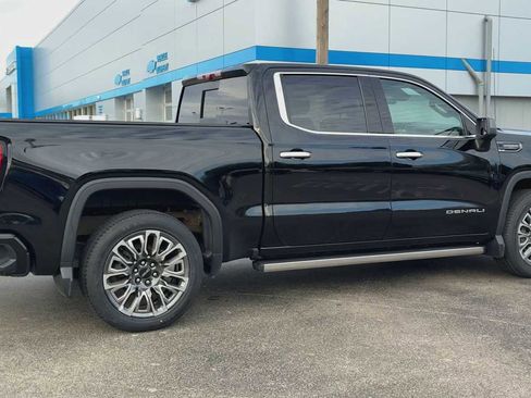 Used 2023 GMC Sierra 1500 Denali Ultimate image 2
