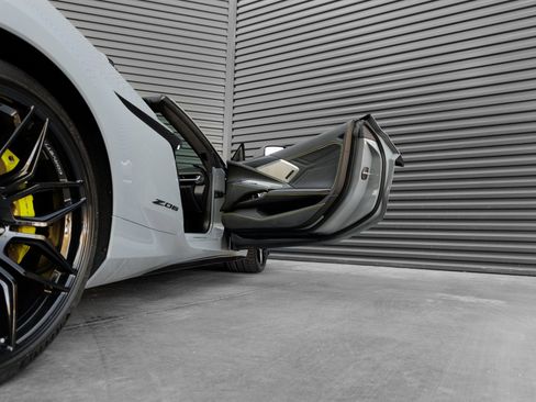 Used 2024 Chevrolet Corvette Z06 w/ Battery Protection Package image 31
