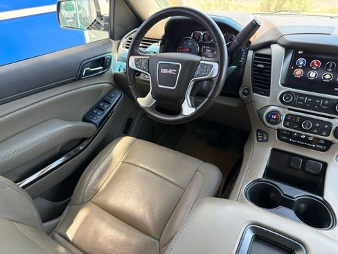 Used 2015 GMC Yukon XL SLT w/ Open Road Package AWD/4WD image 12