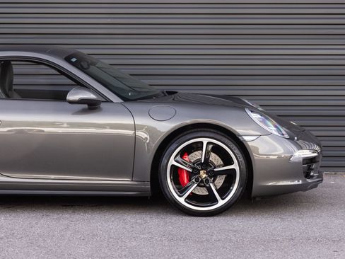 Used 2013 Porsche 911 Carrera 4S AWD/4WD image 9