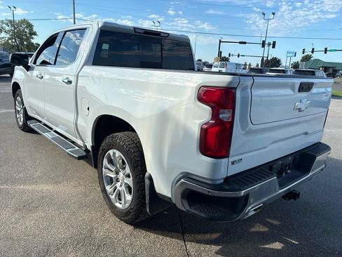 Used 2022 Chevrolet Silverado 1500 LTZ AWD/4WD image 4