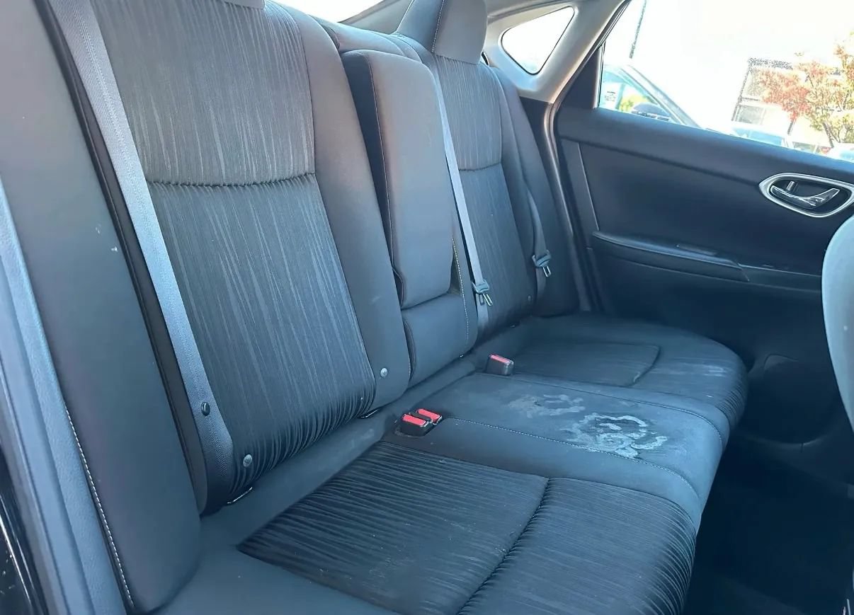 Used 2019 Nissan Sentra SV w/ Special Edition Package FWD image 10