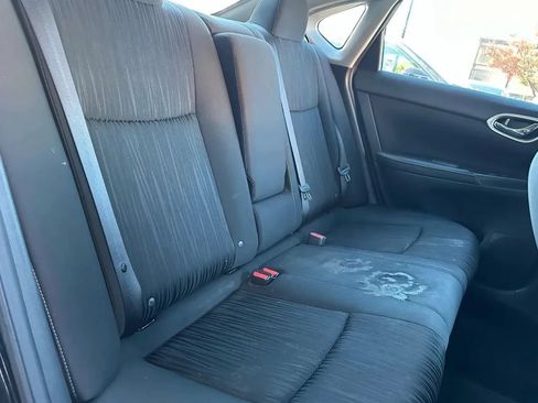 Used 2019 Nissan Sentra SV w/ Special Edition Package FWD image 10
