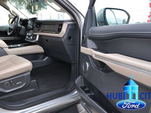 Used 2024 Ford Expedition Max Limited AWD/4WD image 17