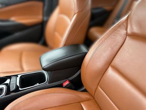 Used 2018 Chevrolet Cruze Premier image 20