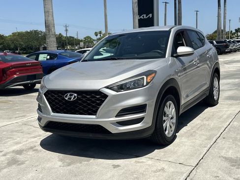 Used 2020 Hyundai Tucson SE FWD image 2