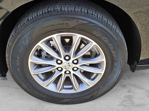 Used 2024 Buick Enclave Premium image 12