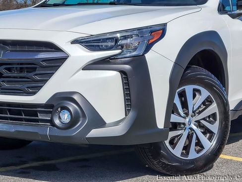 Certified 2025 Subaru Outback Premium w/ Popular Package #1A image 3